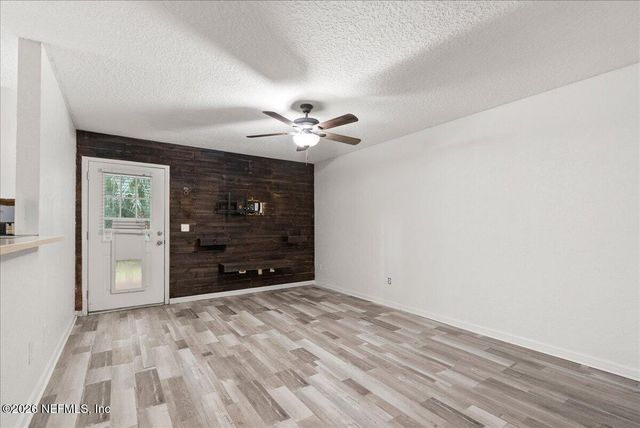 3862 ORLANDO Circle W, Jacksonville, FL 32207