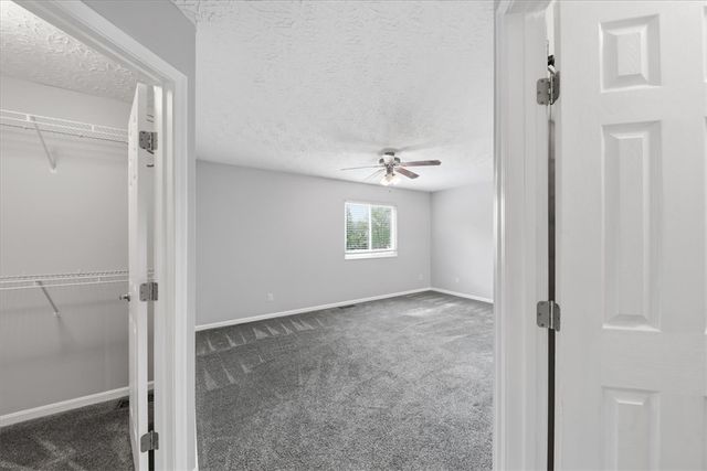 6607 N Andover Way, Hamilton Twp, OH 45152