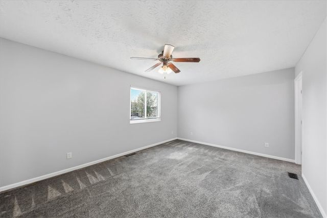 6607 N Andover Way, Hamilton Twp, OH 45152
