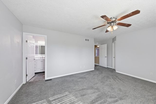 6607 N Andover Way, Hamilton Twp, OH 45152