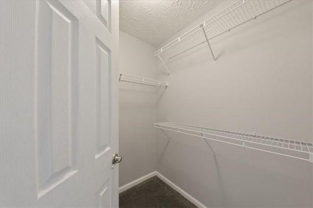 6607 N Andover Way, Hamilton Twp, OH 45152