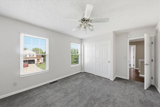 6607 N Andover Way, Hamilton Twp, OH 45152