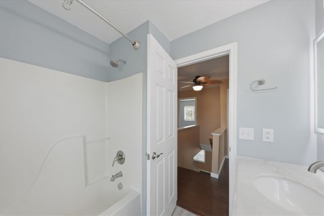 6607 N Andover Way, Hamilton Twp, OH 45152