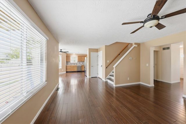 6607 N Andover Way, Hamilton Twp, OH 45152