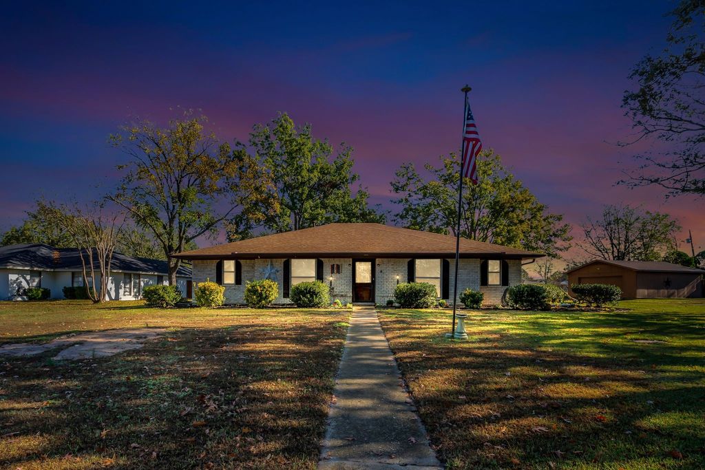 310 Rash Lane, Terrell, TX 75160