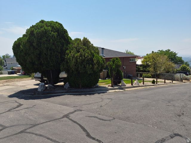 699 N EASTCAPITOL BLVD, Salt Lake City, UT 84103