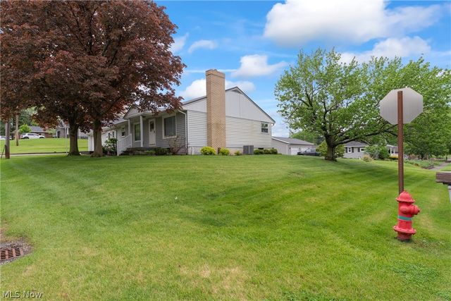 1304 E 2nd Street, Dover, OH 44622