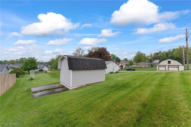 1304 E 2nd Street, Dover, OH 44622