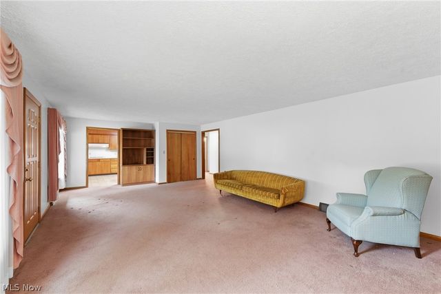 1304 E 2nd Street, Dover, OH 44622