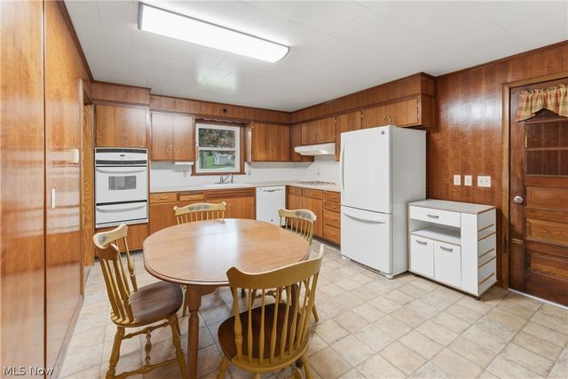 1304 E 2nd Street, Dover, OH 44622