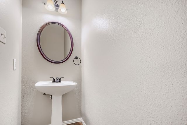 9693 Fairmont Drive, Frisco, TX 75035