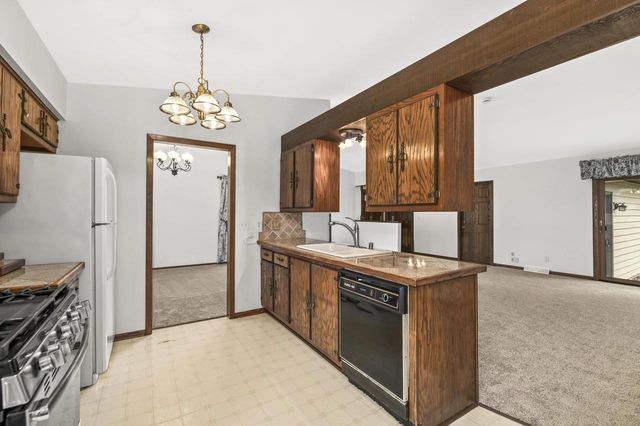 W164N10555 Timberline COURT, Germantown, WI 53022