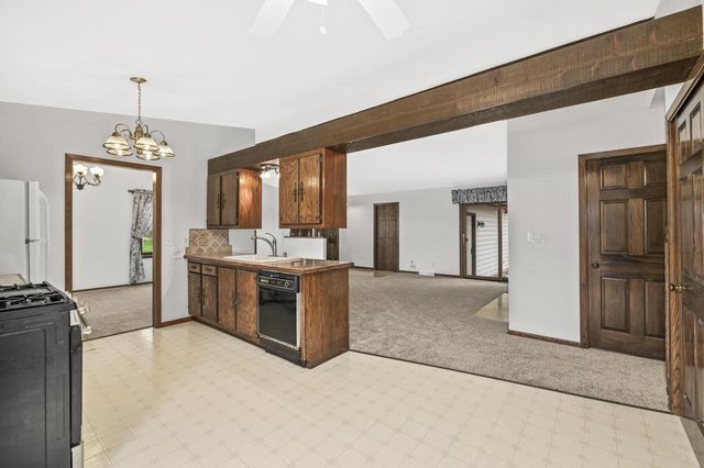 W164N10555 Timberline COURT, Germantown, WI 53022