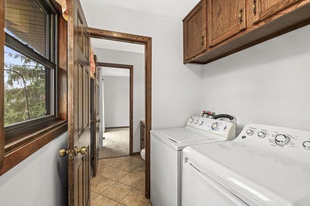 W164N10555 Timberline COURT, Germantown, WI 53022