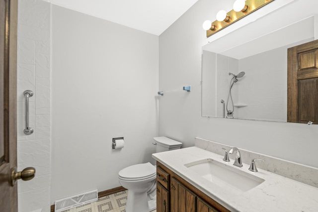W164N10555 Timberline COURT, Germantown, WI 53022
