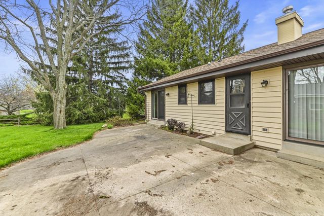 W164N10555 Timberline COURT, Germantown, WI 53022