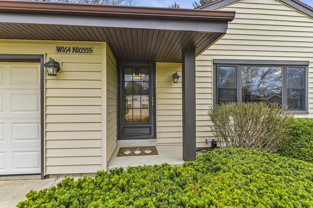 W164N10555 Timberline COURT, Germantown, WI 53022
