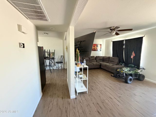127 W CALDWELL Street, Phoenix, AZ 85041