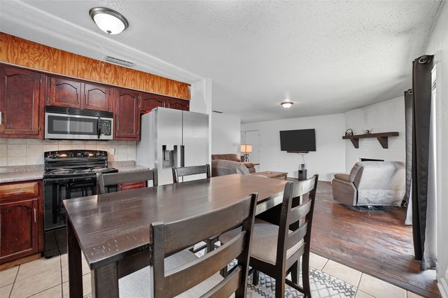 1518 Creekwood Lane, Mesquite, TX 75149