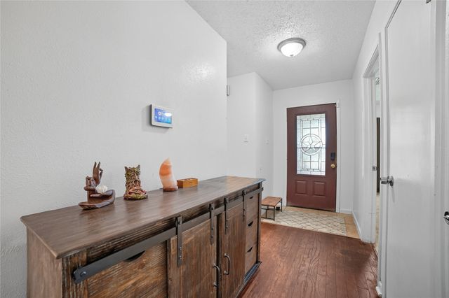 1518 Creekwood Lane, Mesquite, TX 75149