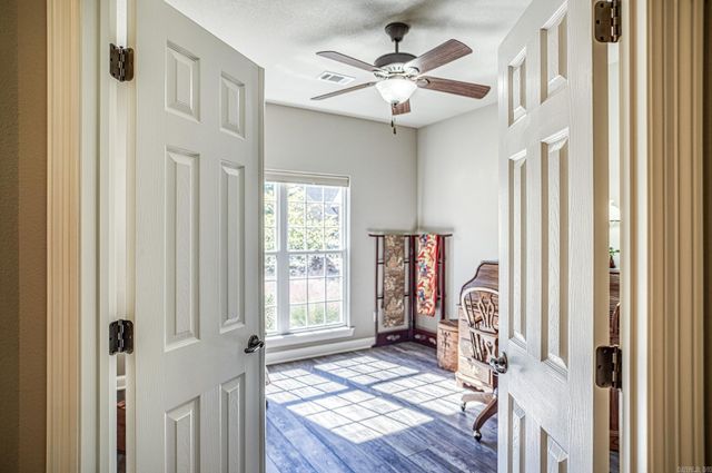 10 Maravilla Way, Hot Springs Village, AR 71909