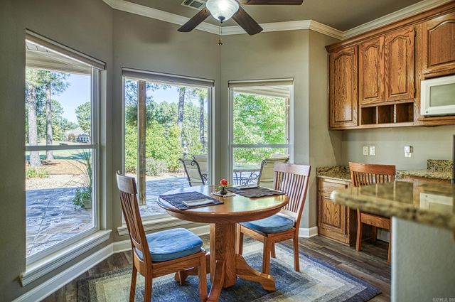 10 Maravilla Way, Hot Springs Village, AR 71909