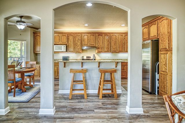 10 Maravilla Way, Hot Springs Village, AR 71909