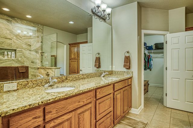 10 Maravilla Way, Hot Springs Village, AR 71909