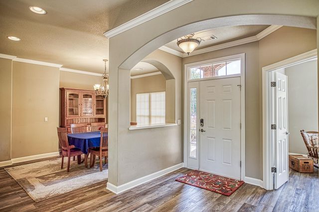 10 Maravilla Way, Hot Springs Village, AR 71909