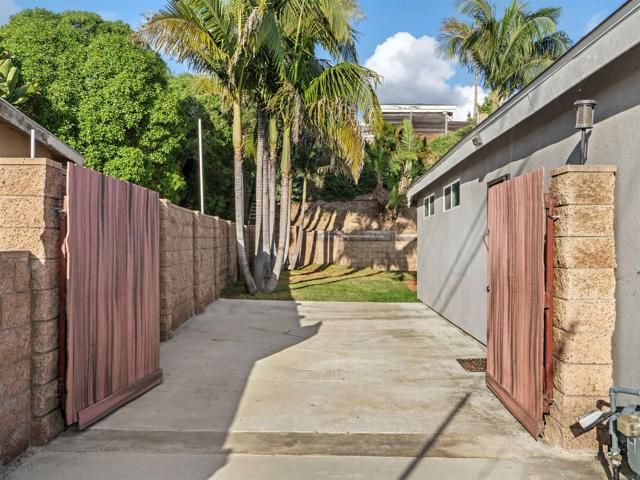 152 Carey Road, Oceanside, CA 92054