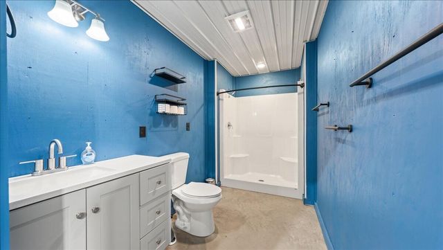 1565 State Highway 71, Abbotsford, WI 56345