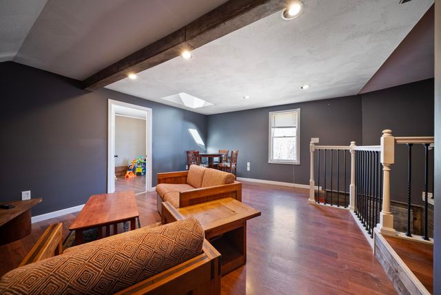 66 Old Derry Road, Londonderry, NH 03053