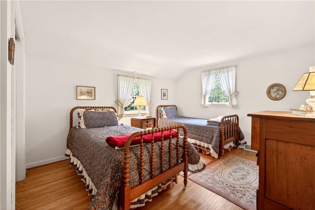 33 Hawley Dr Drive, Webster, NY 14580
