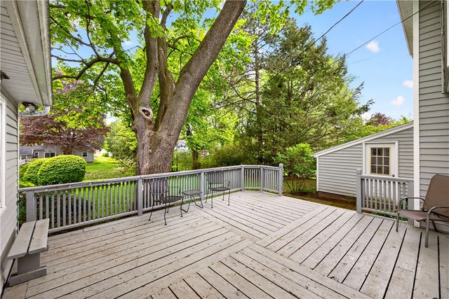 33 Hawley Dr Drive, Webster, NY 14580