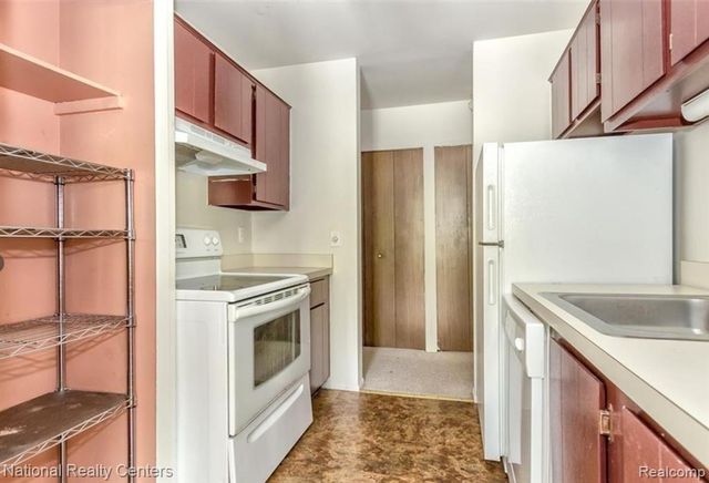 30260 Southfield Rd., Southfield, MI 48076