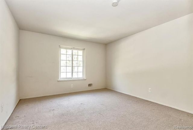 30260 Southfield Rd., Southfield, MI 48076