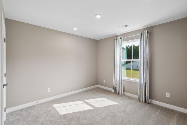 1018 Lacebark Drive, Ridgeville, SC 29472