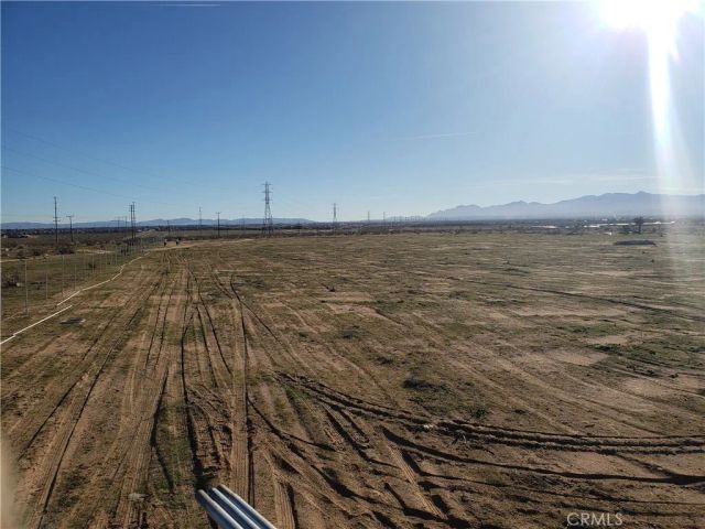 13178 Hopland, Adelanto, CA 92301