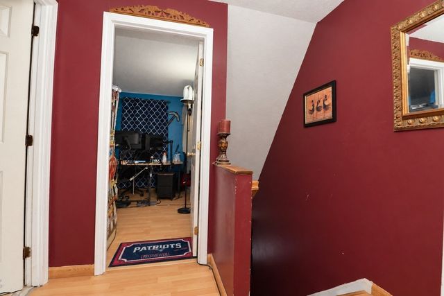 20 Angle St 10, Lowell, MA 01851