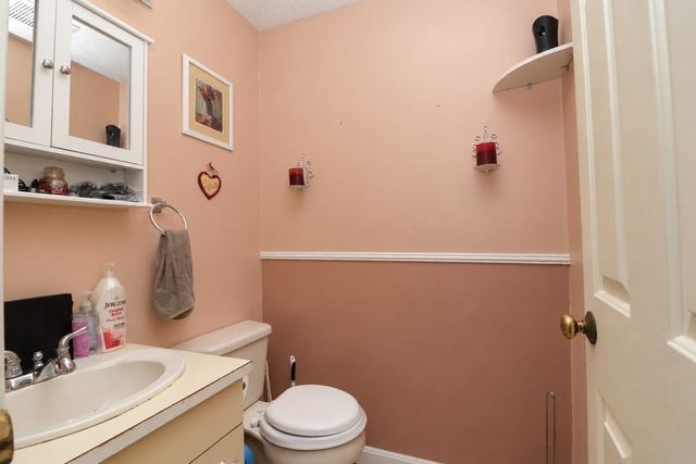 20 Angle St 10, Lowell, MA 01851