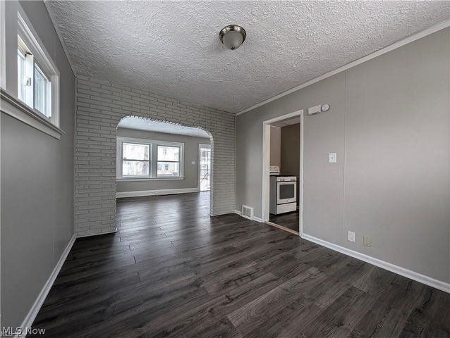 3947 W 22nd Street, Cleveland, OH 44109