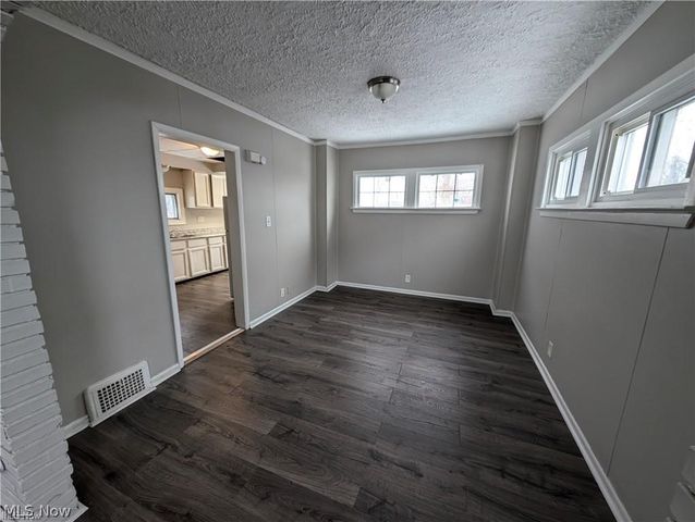 3947 W 22nd Street, Cleveland, OH 44109