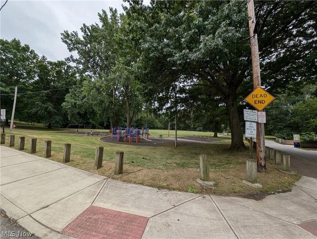 3947 W 22nd Street, Cleveland, OH 44109
