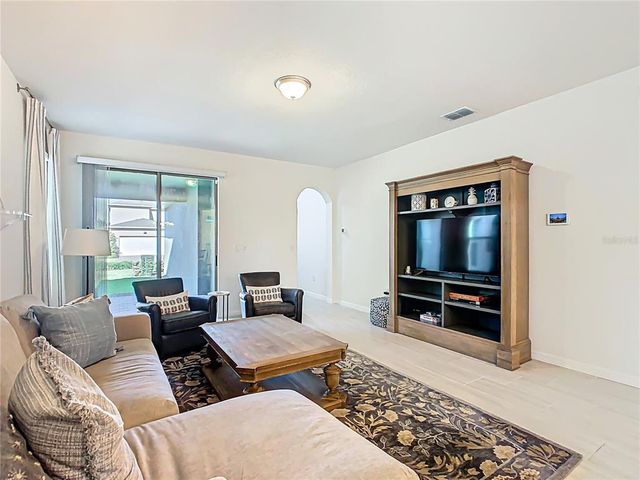 9432 KOMIKA LANE, Winter Garden, FL 34787