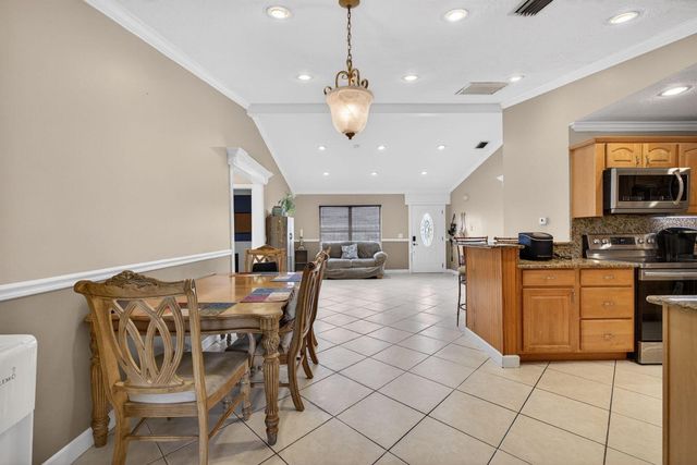 1314 SW Bellevue Avenue, Port St. Lucie, FL 34953
