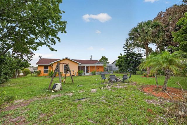 1314 SW Bellevue Avenue, Port St. Lucie, FL 34953