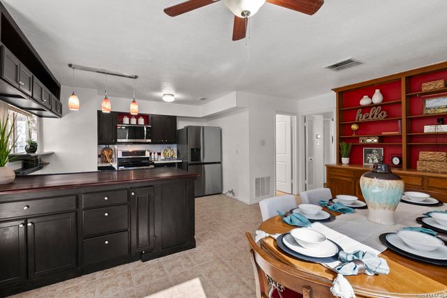 11206 Blue Waters, Helotes, TX 78023
