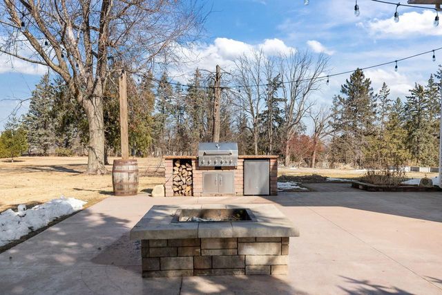 2284 WAUKAU ROAD, Omro, WI 54963