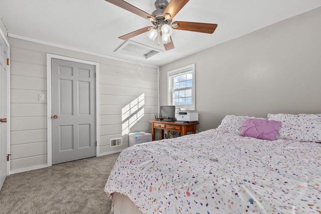 2284 WAUKAU ROAD, Omro, WI 54963