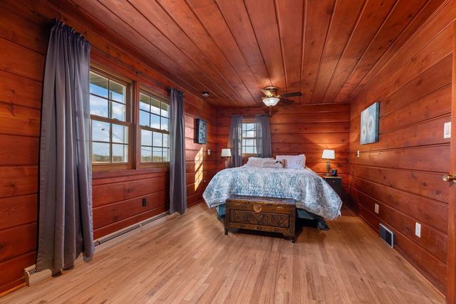 2284 WAUKAU ROAD, Omro, WI 54963